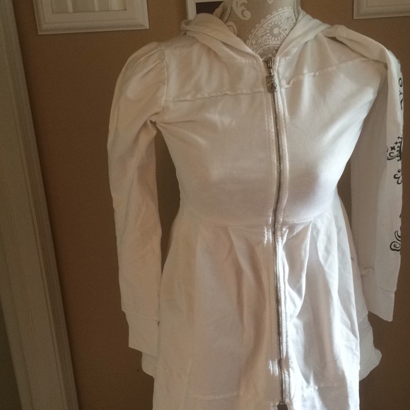 Jacket - Picture 1 of 2